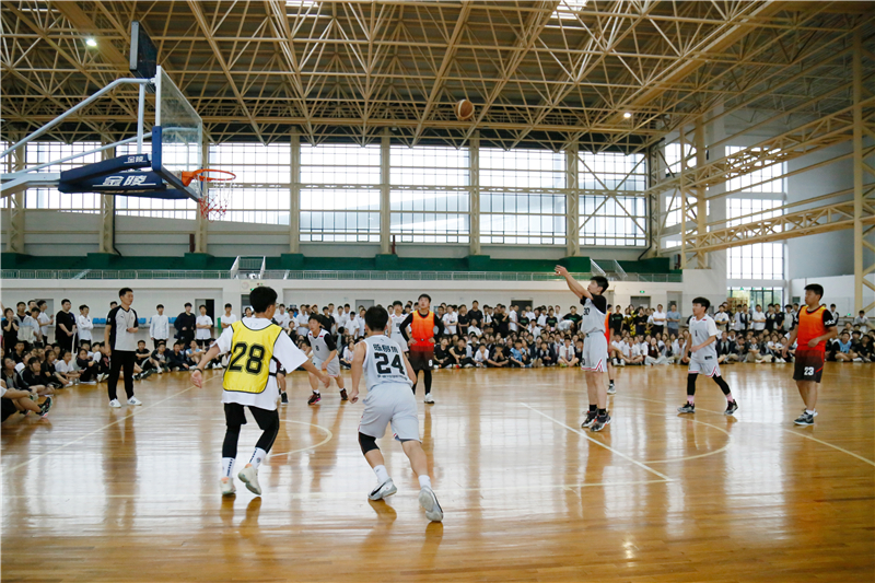  那不勒斯青春风暴席卷联赛，U23小将包办四球