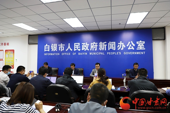  AC米兰主场闷平莱切，皮奥利赛后遭质疑  